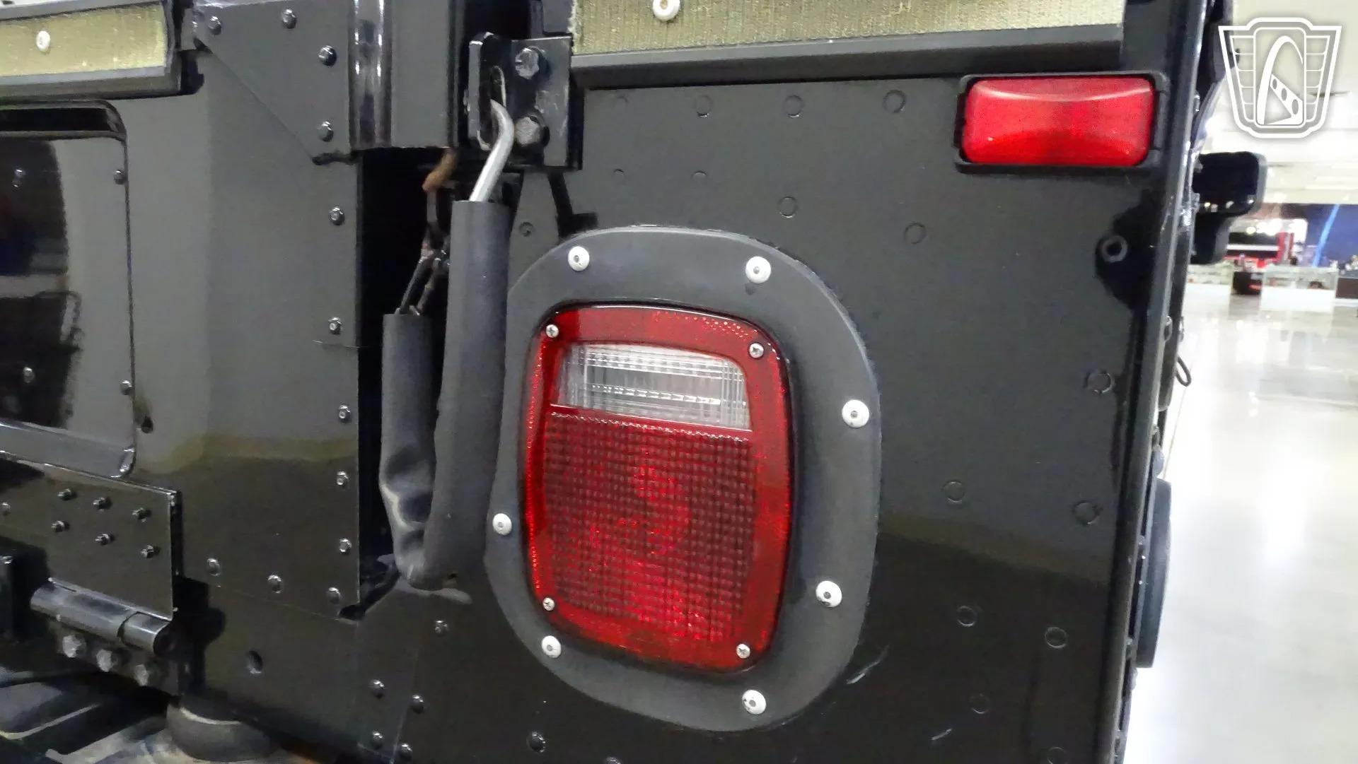 2001 Am General Hummer H1