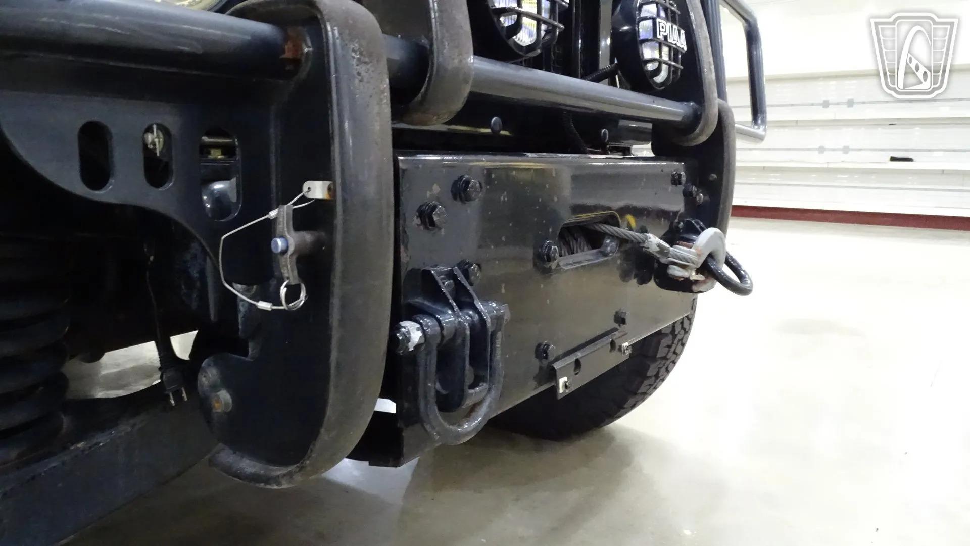 2001 Am General Hummer H1