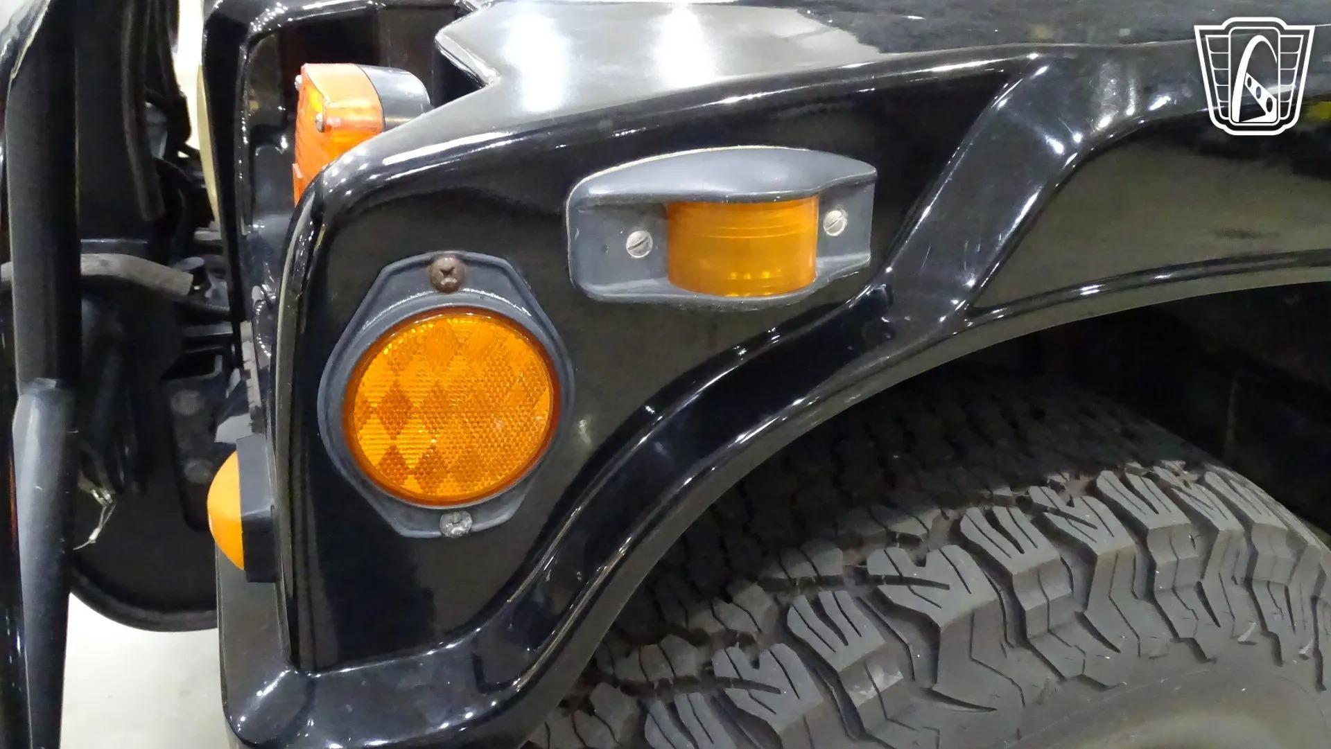 2001 Am General Hummer H1
