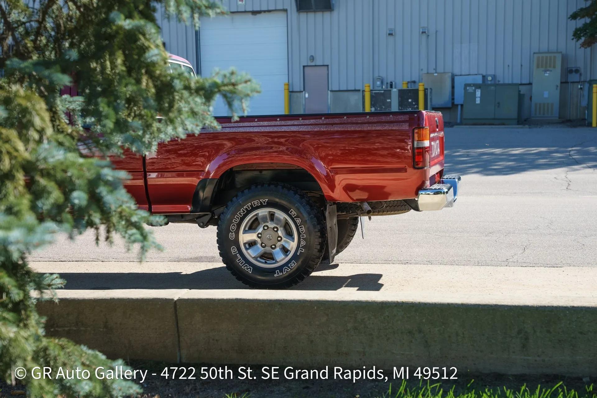 1993 Toyota Pickup Deluxe