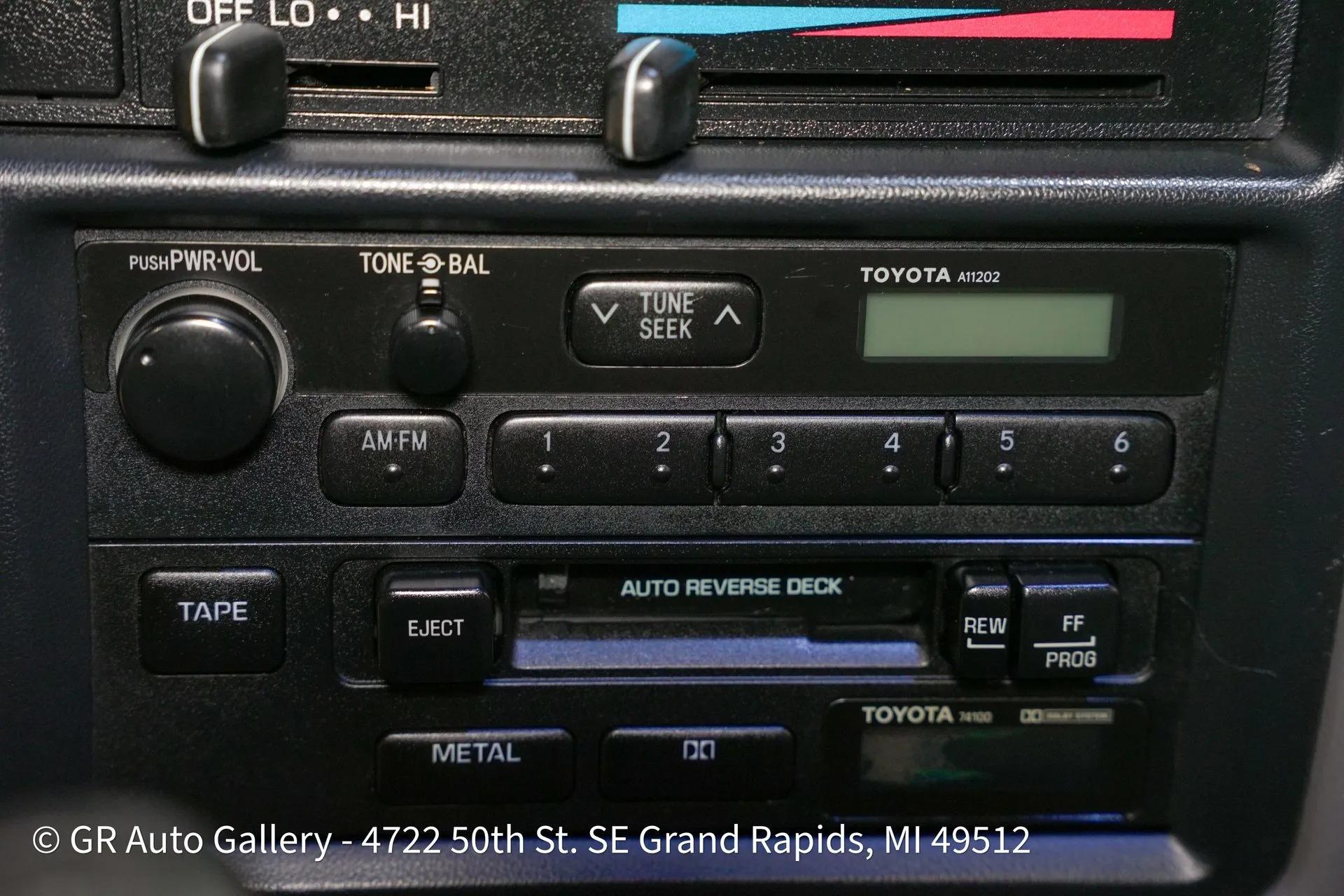 1993 Toyota Pickup Deluxe