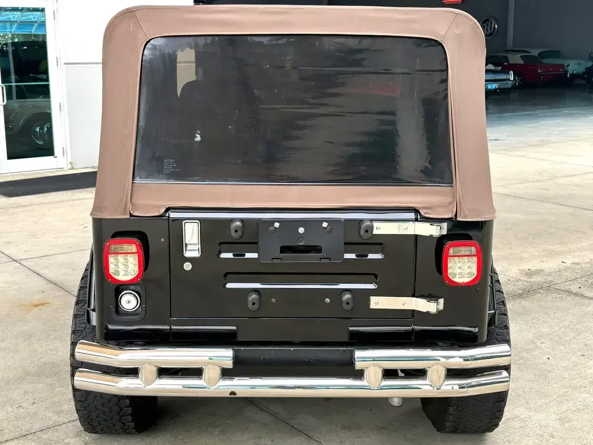1989 Jeep Wrangler Laredo