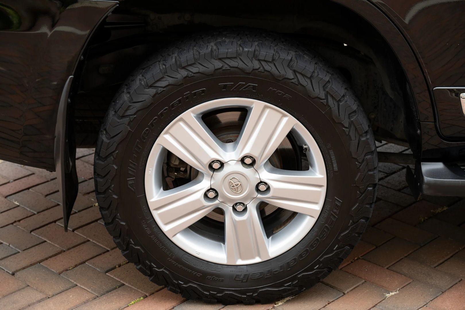 2014 Toyota Land Cruiser