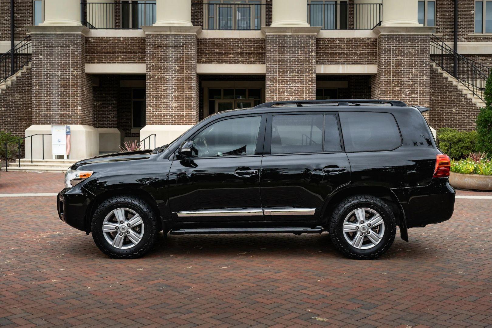 2014 Toyota Land Cruiser - 4