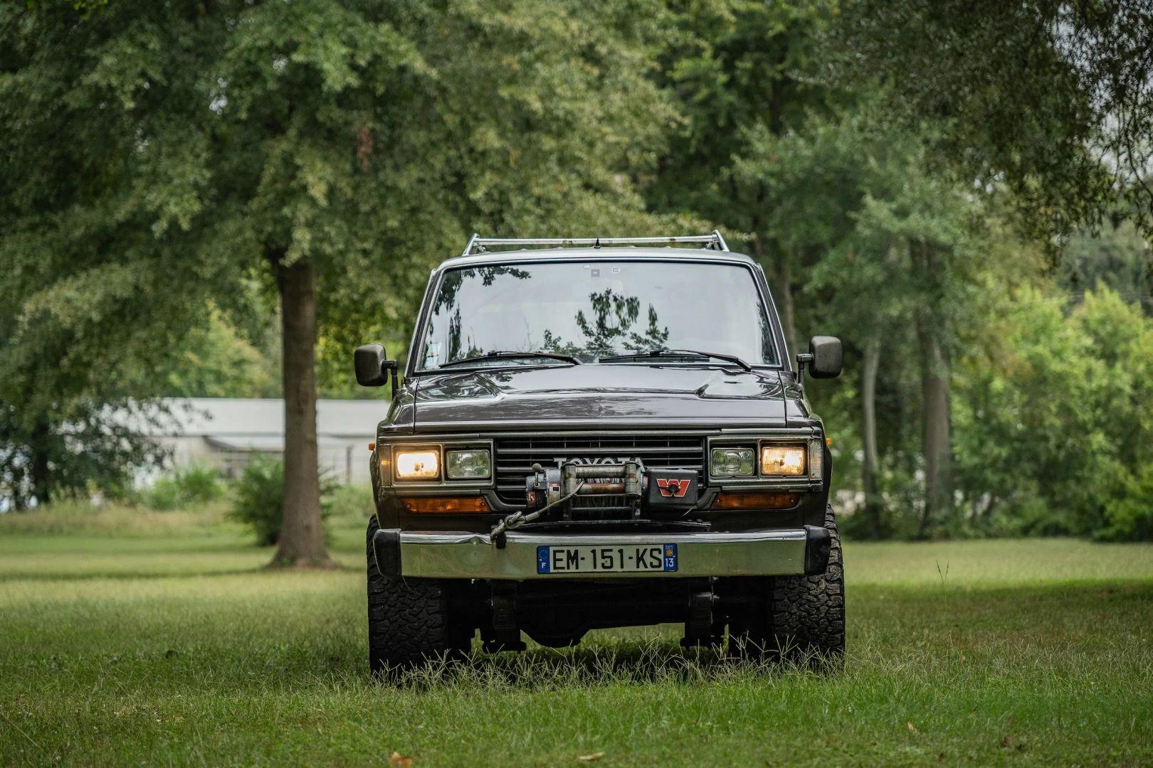 1989 TOYOTA LAND CRUISER HJ61 - 4