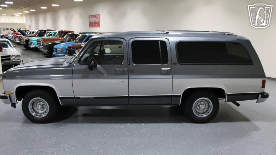 1990 GMC Suburban