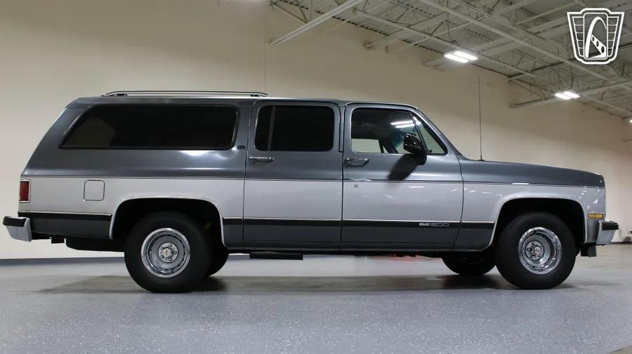 1990 GMC Suburban