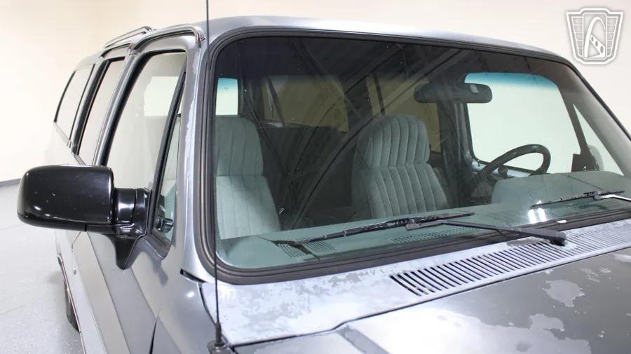 1990 GMC Suburban