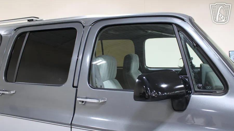 1990 GMC Suburban