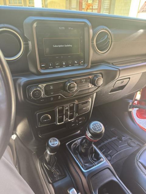 2019 Jeep Wrangler Sahara