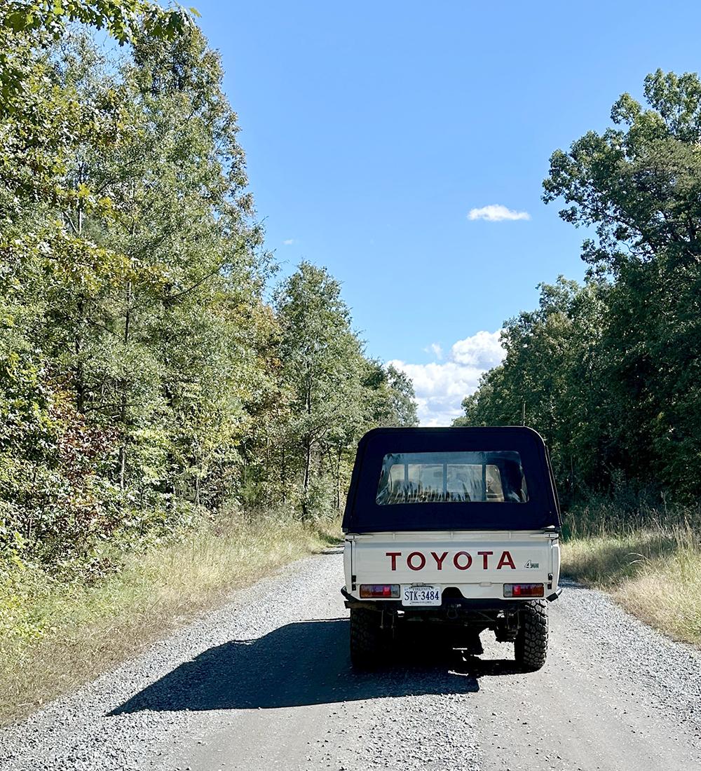 1989 Toyota Land Cruiser HZJ79/FJ62 Hybrid - 5
