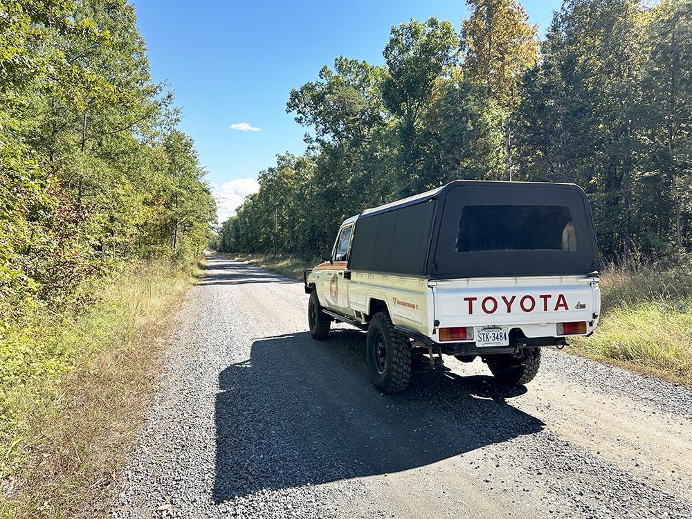 1989 Toyota Land Cruiser HZJ79/FJ62 Hybrid - 3