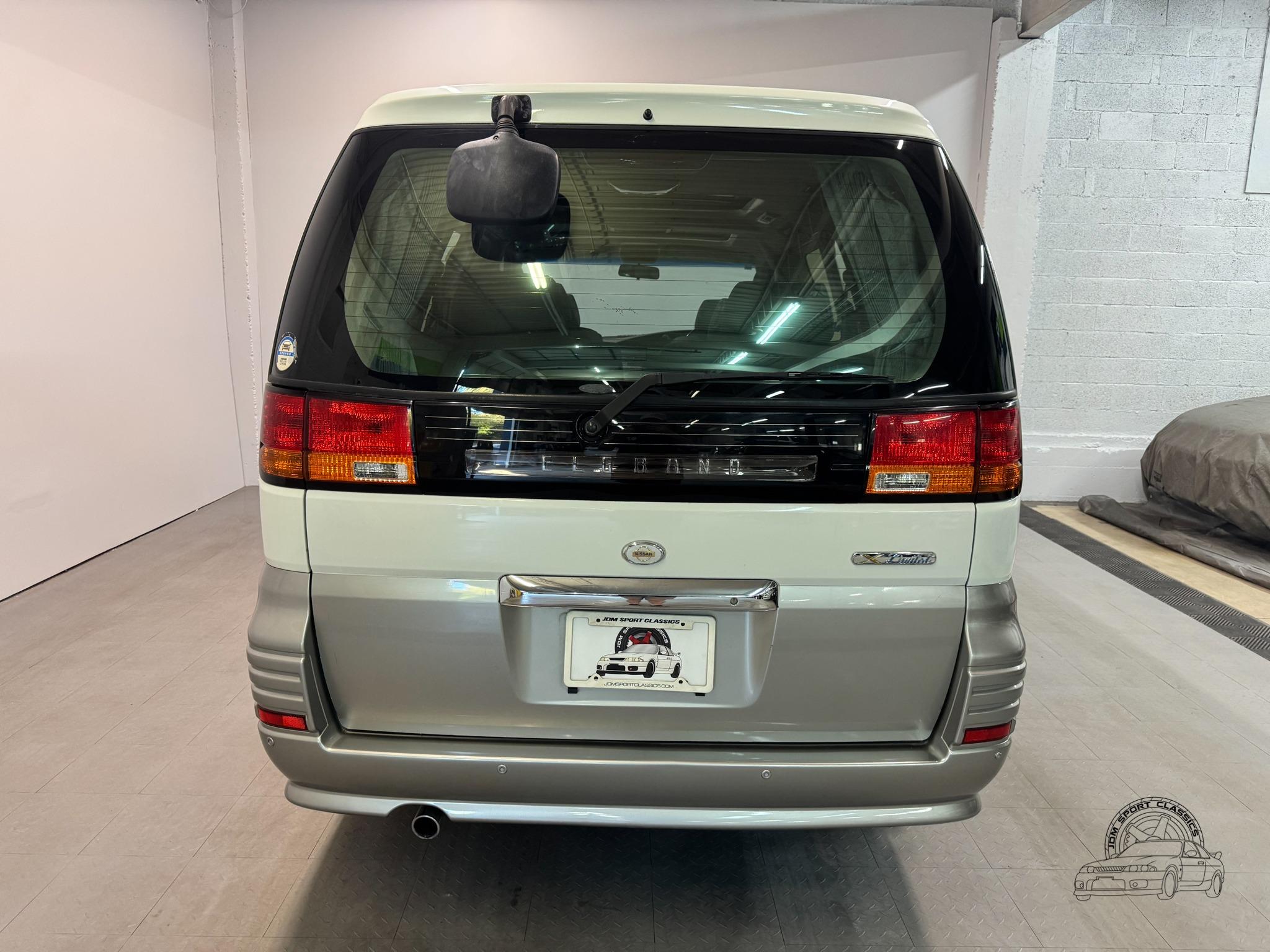 2001 Nissan Elgrand 4WD X Limited