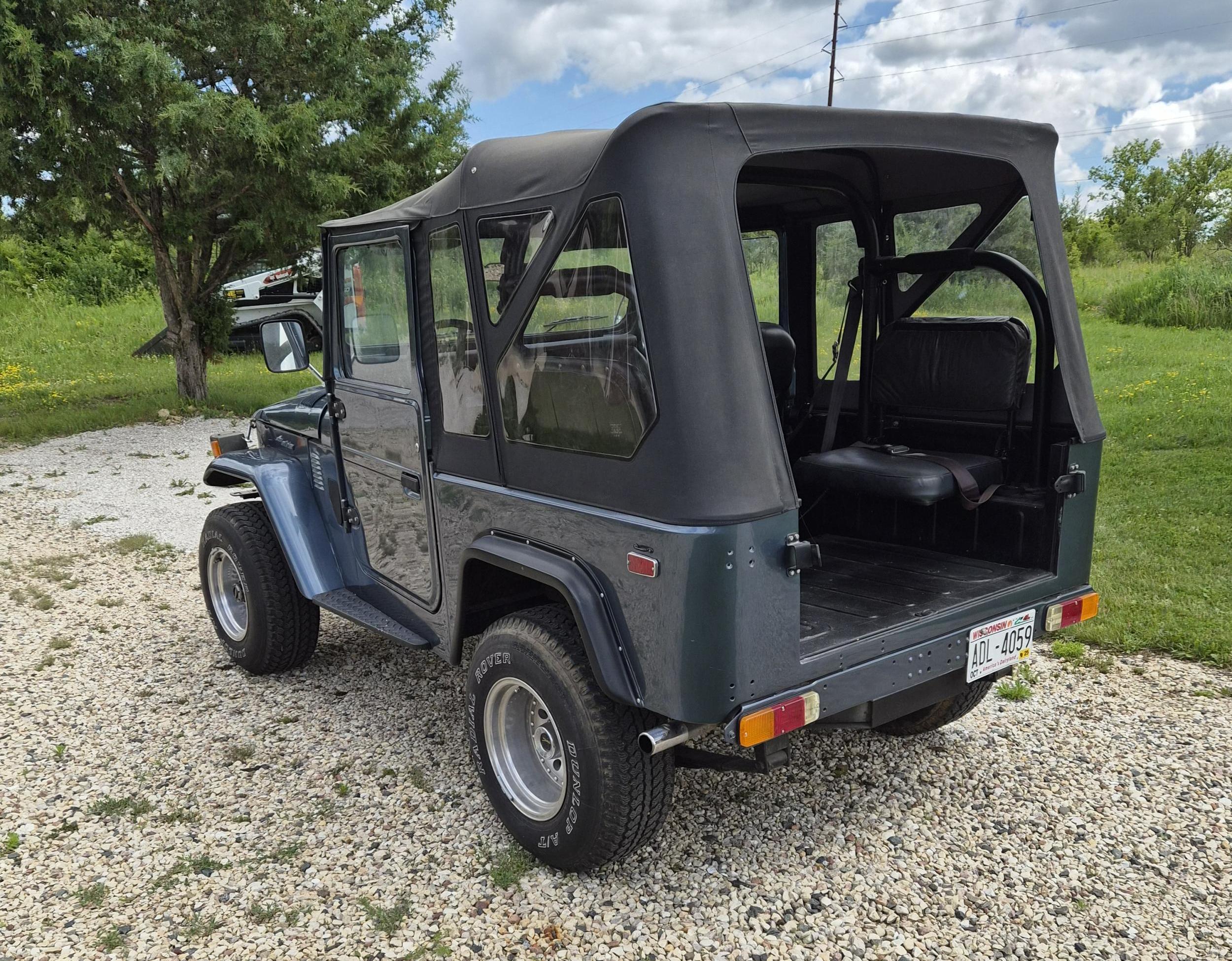 1976 Toyota Land Cruiser FJ40 - 4