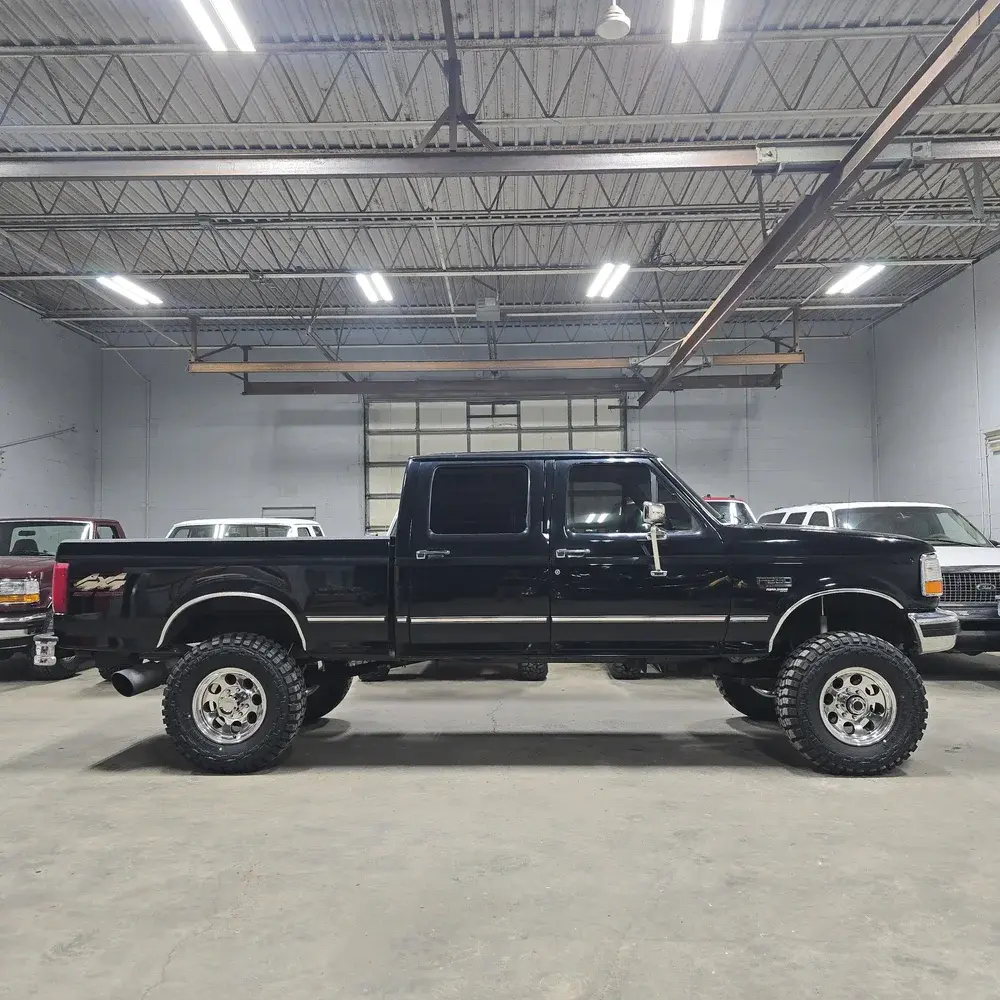 1997 Ford F-250 XLT - 2