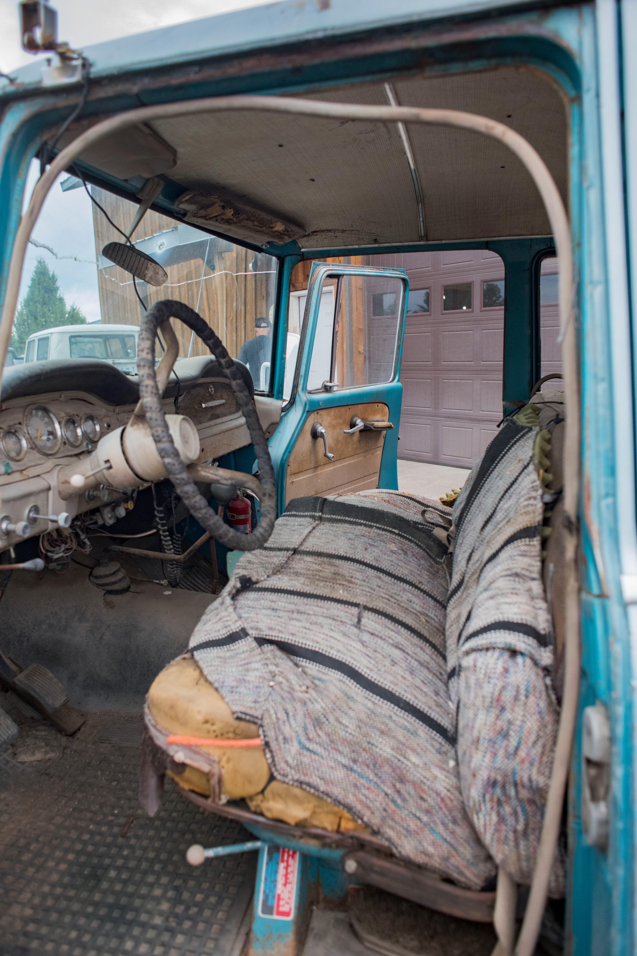 1966 International Travelall 4WD C1100