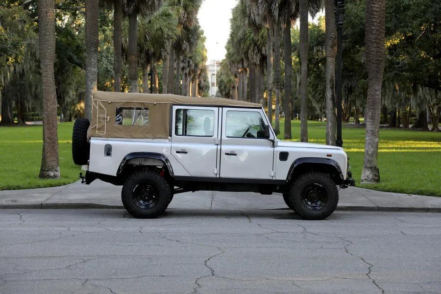 2000 Land Rover Defender 110 - 2