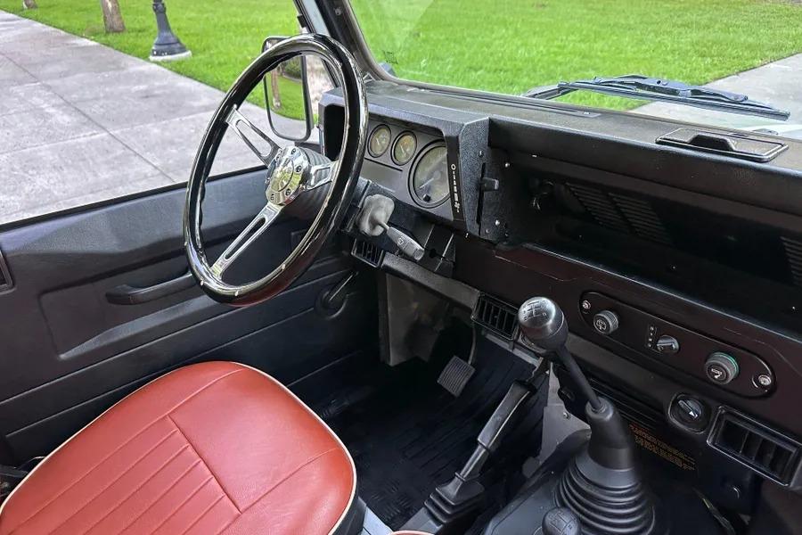 2000 Land Rover Defender 110