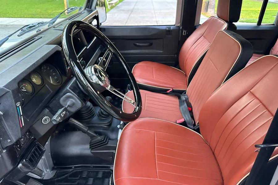 2000 Land Rover Defender 110