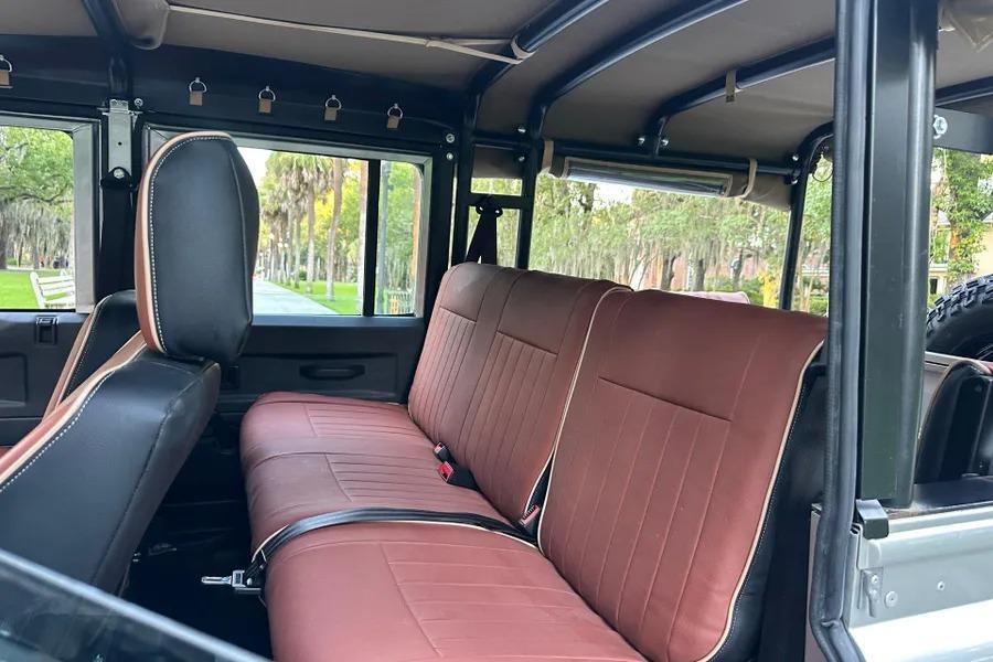 2000 Land Rover Defender 110
