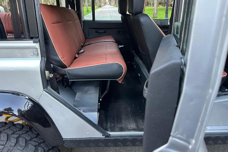 2000 Land Rover Defender 110