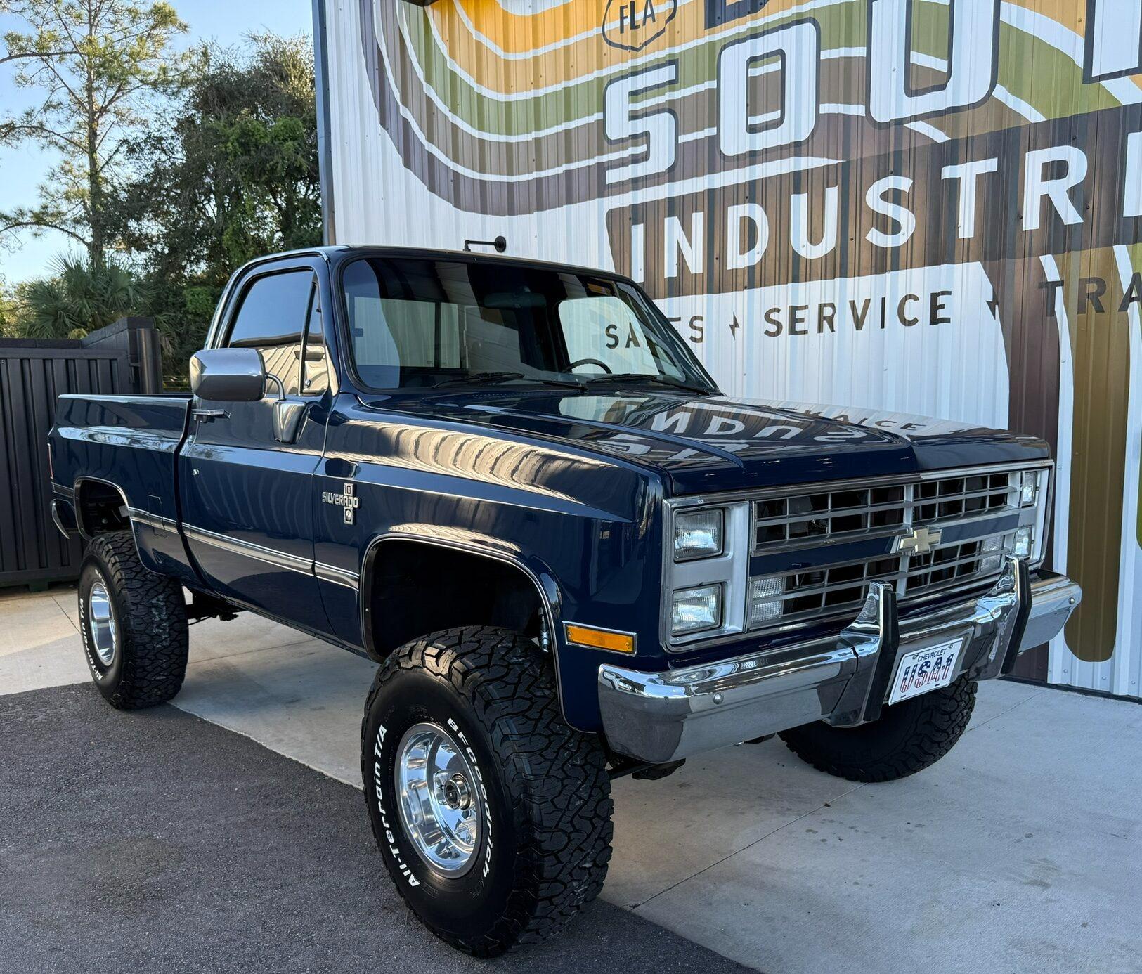 1987 Chevrolet K10 Silverado 4x4 - 4