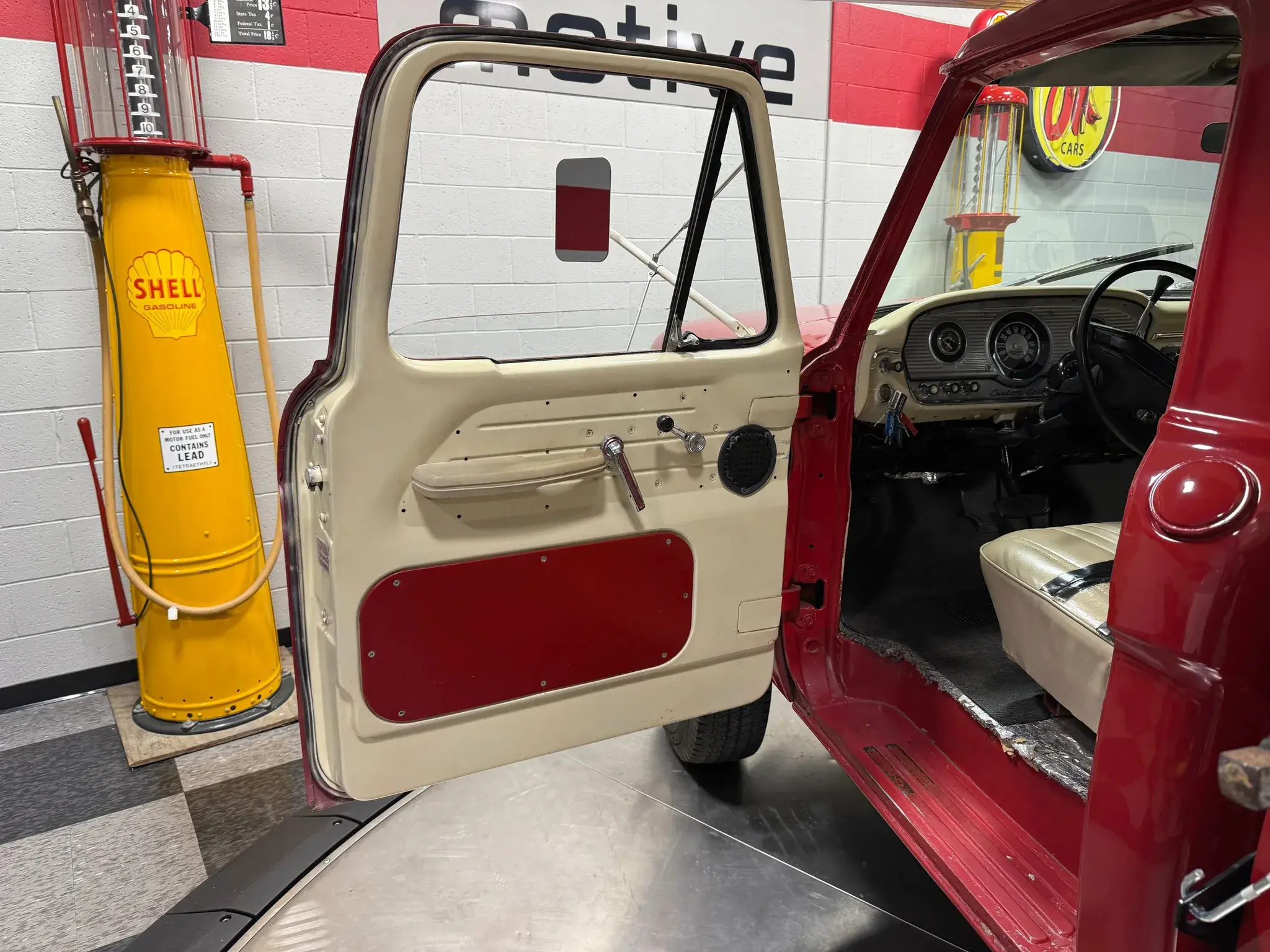 1963 Ford F250 Pickup & Camper