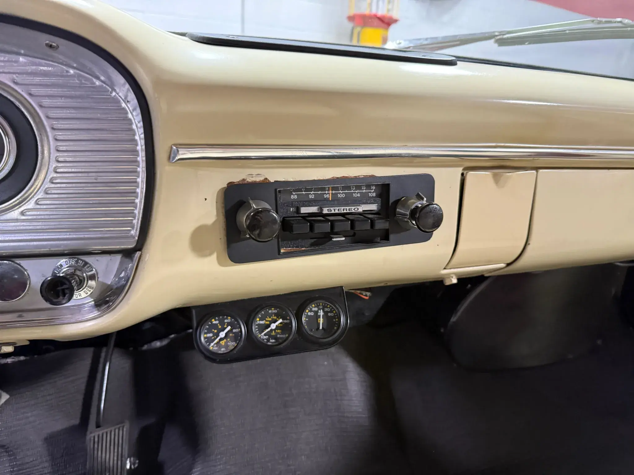 1963 Ford F250 Pickup & Camper
