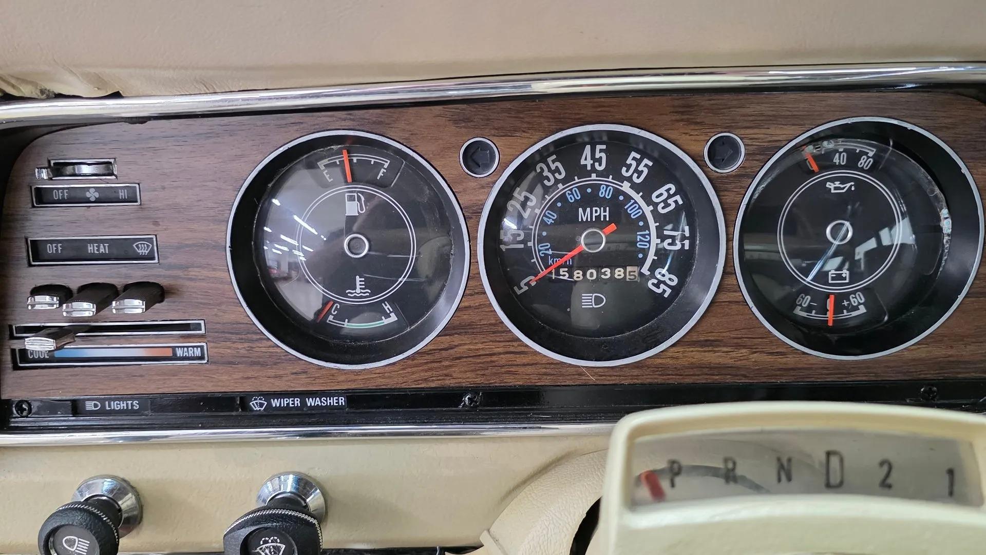 1984 Jeep Grand Wagoneer
