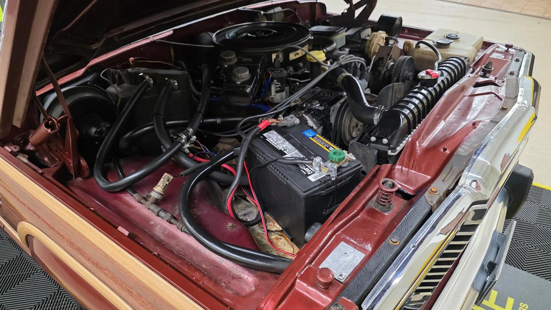 1984 Jeep Grand Wagoneer