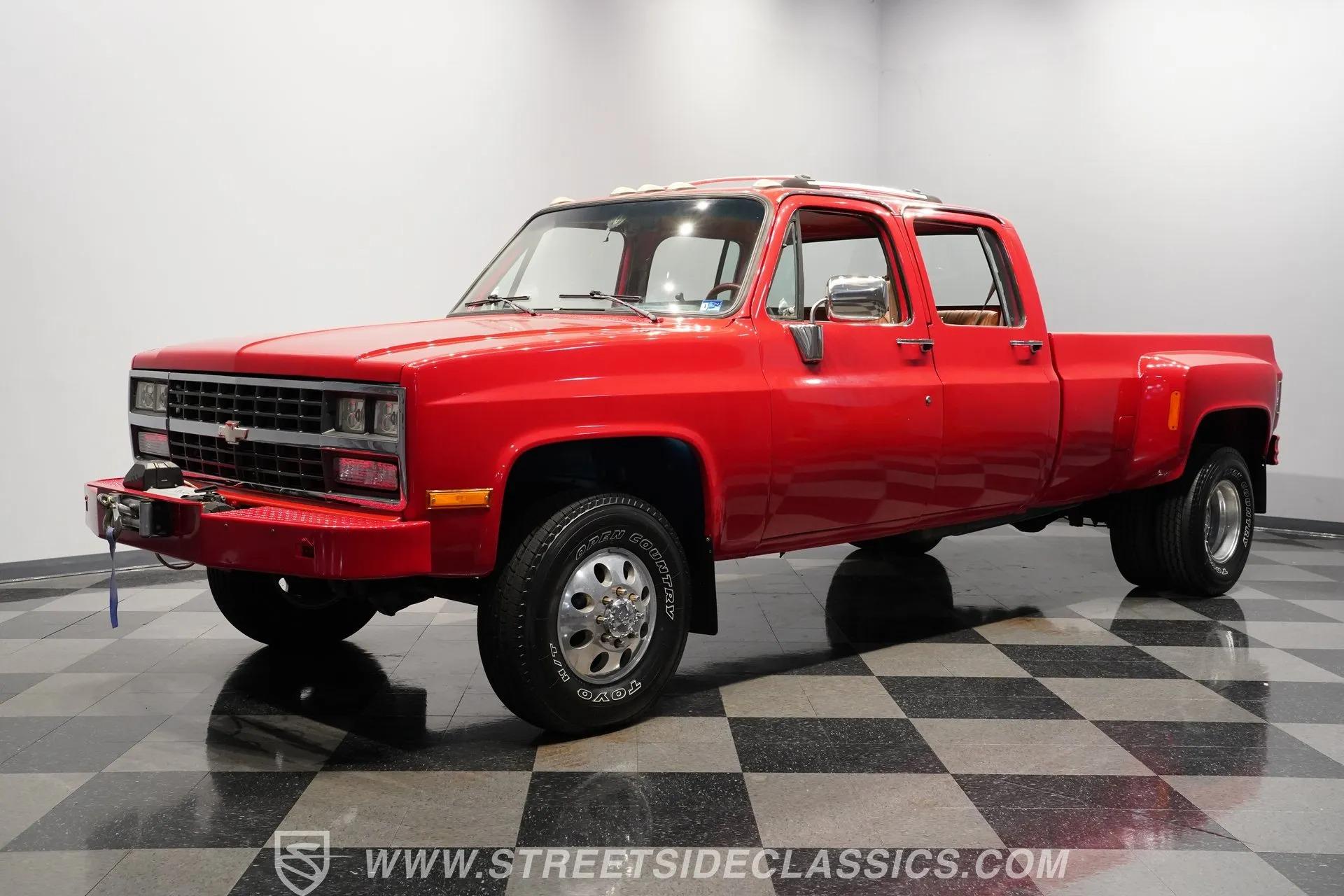 1990 Chevrolet K3500 Custom Deluxe - 3