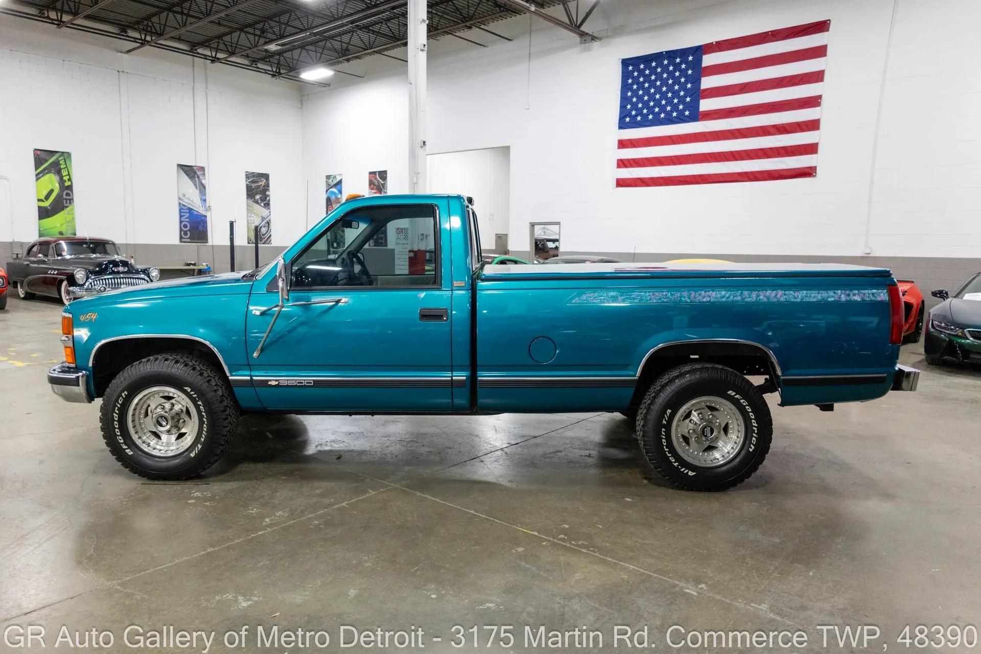 1994 Chevrolet C3500 Cheyenne - 2