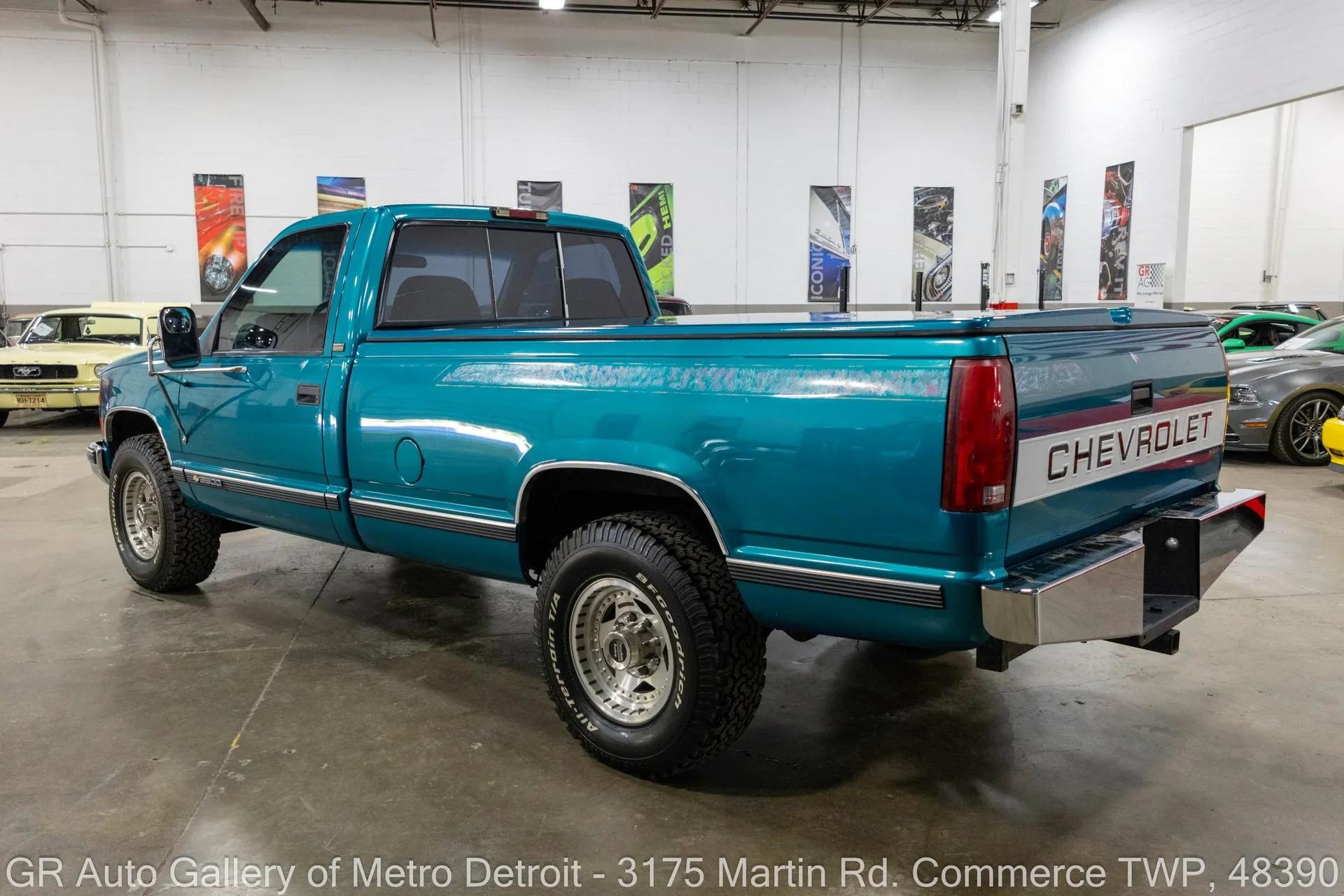 1994 Chevrolet C3500 Cheyenne - 3