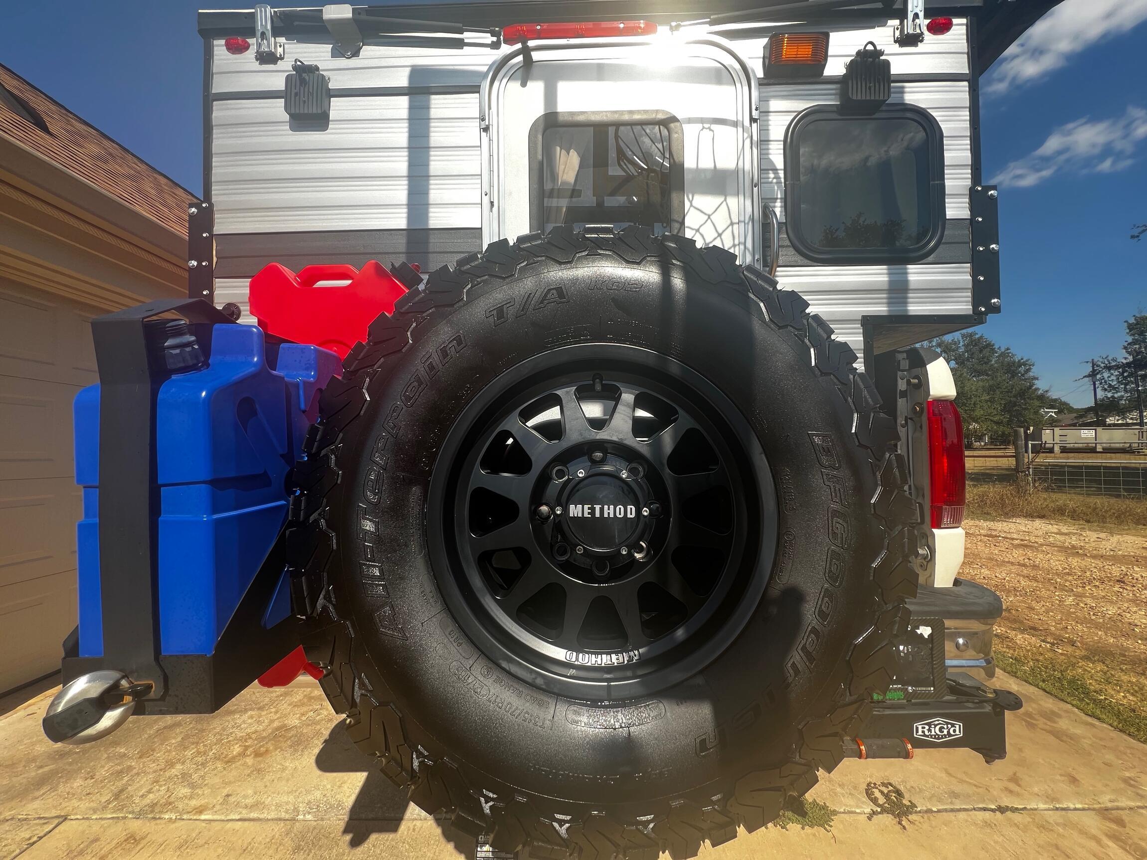 1997 Ford F-350 Power Stroke 4×4 Camper