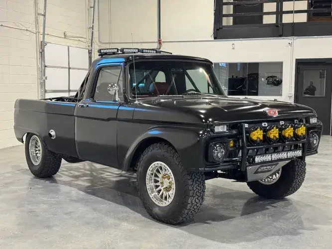  Ford F-100