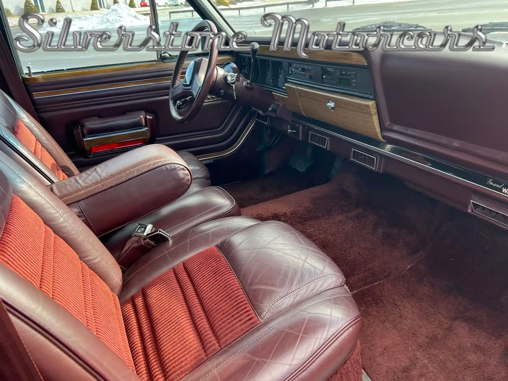 1989 Jeep Grand Wagoneer