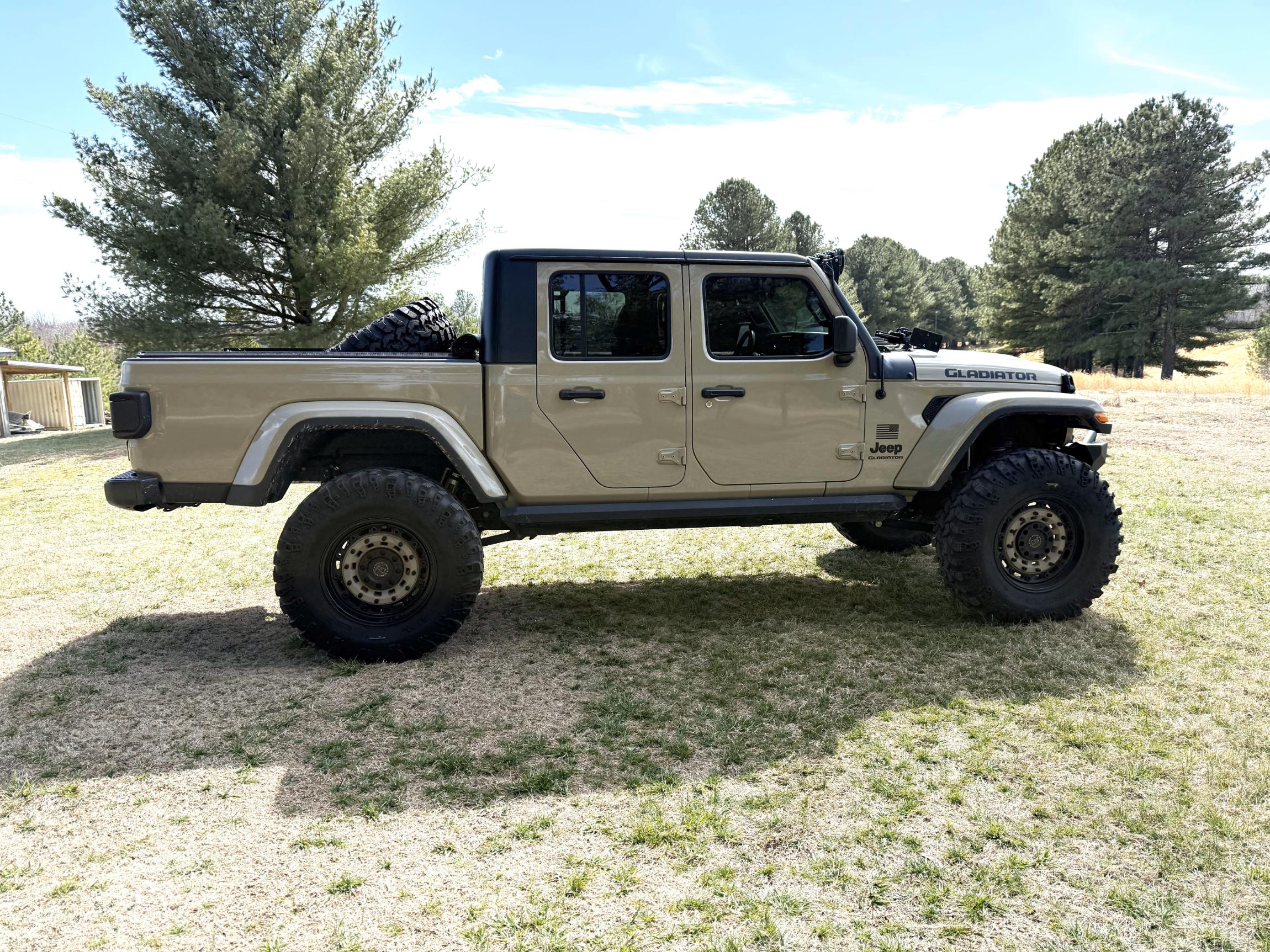 Modified 2020 Jeep Gladiator Sport S 4×4 - 5