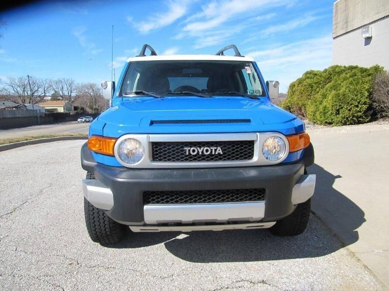 1-Owner 2007 Toyota FJ Cruiser - 2