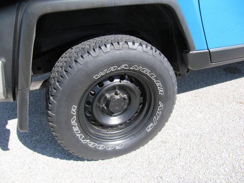 1-Owner 2007 Toyota FJ Cruiser - 5