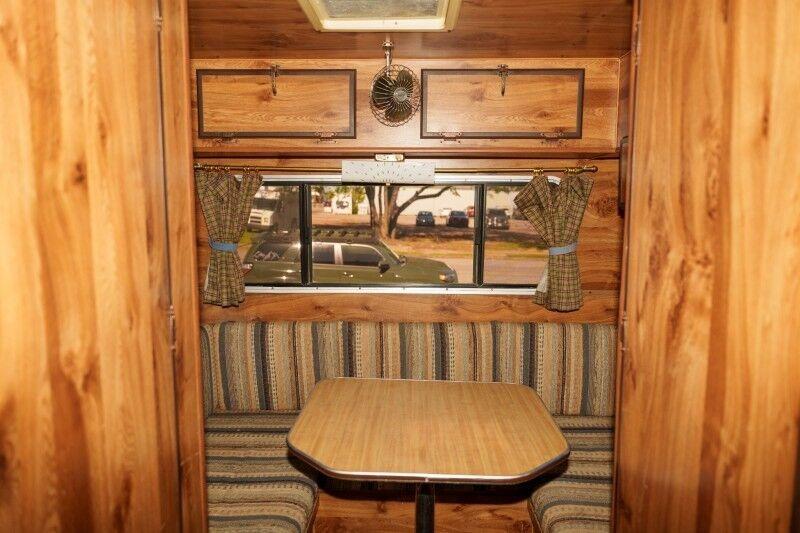 1986 Ford F-350 Pickup Camper