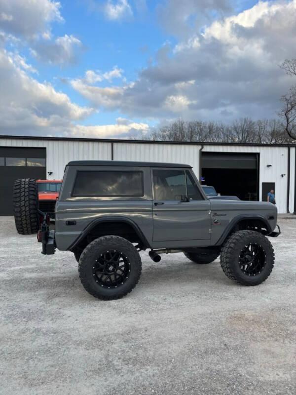 1974 Ford Bronco Restomod