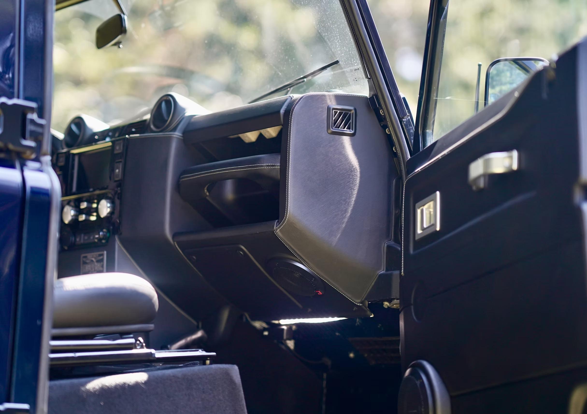 2023 Osprey OC110 Defender