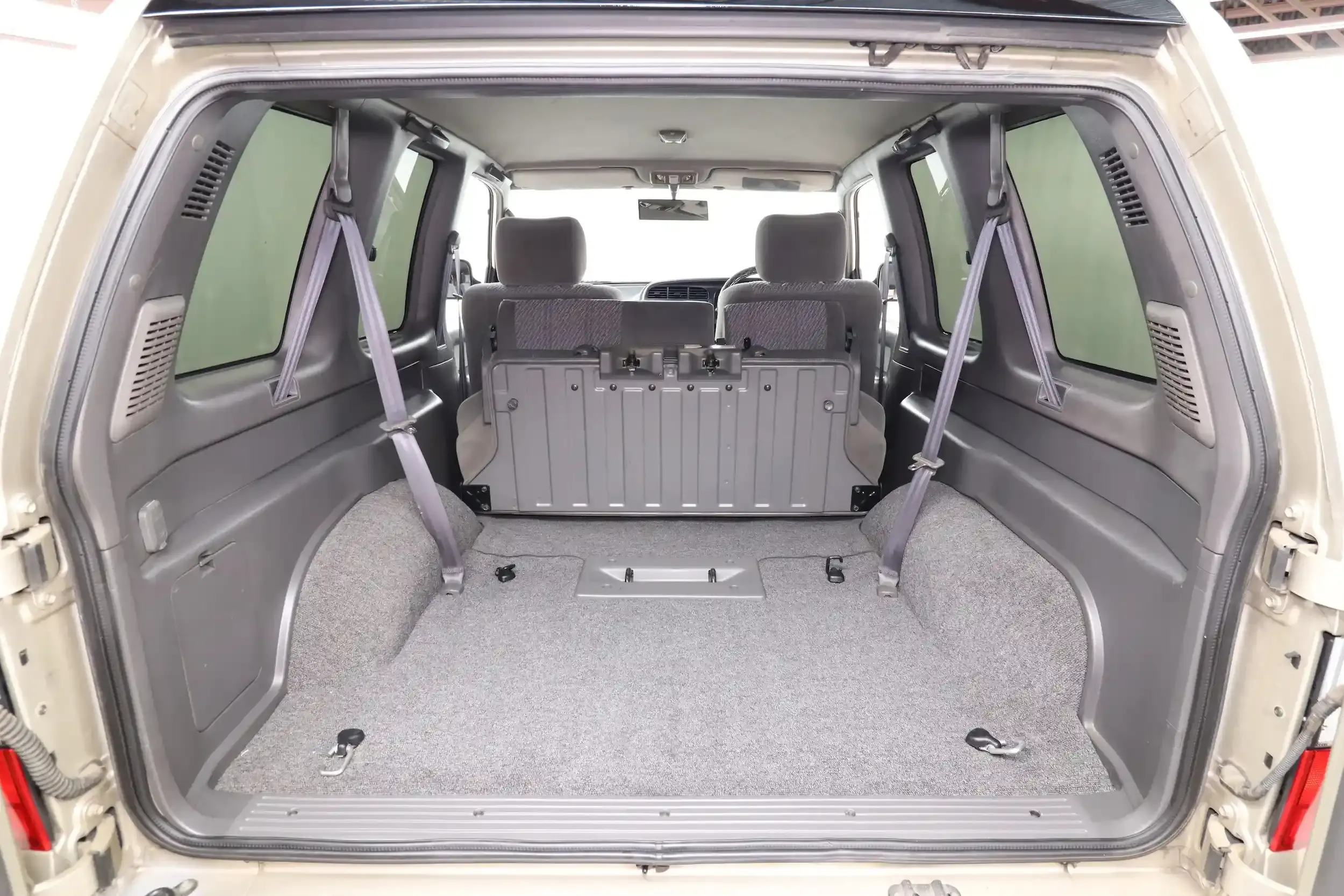 1996 Isuzu Bighorn Plaisir Short