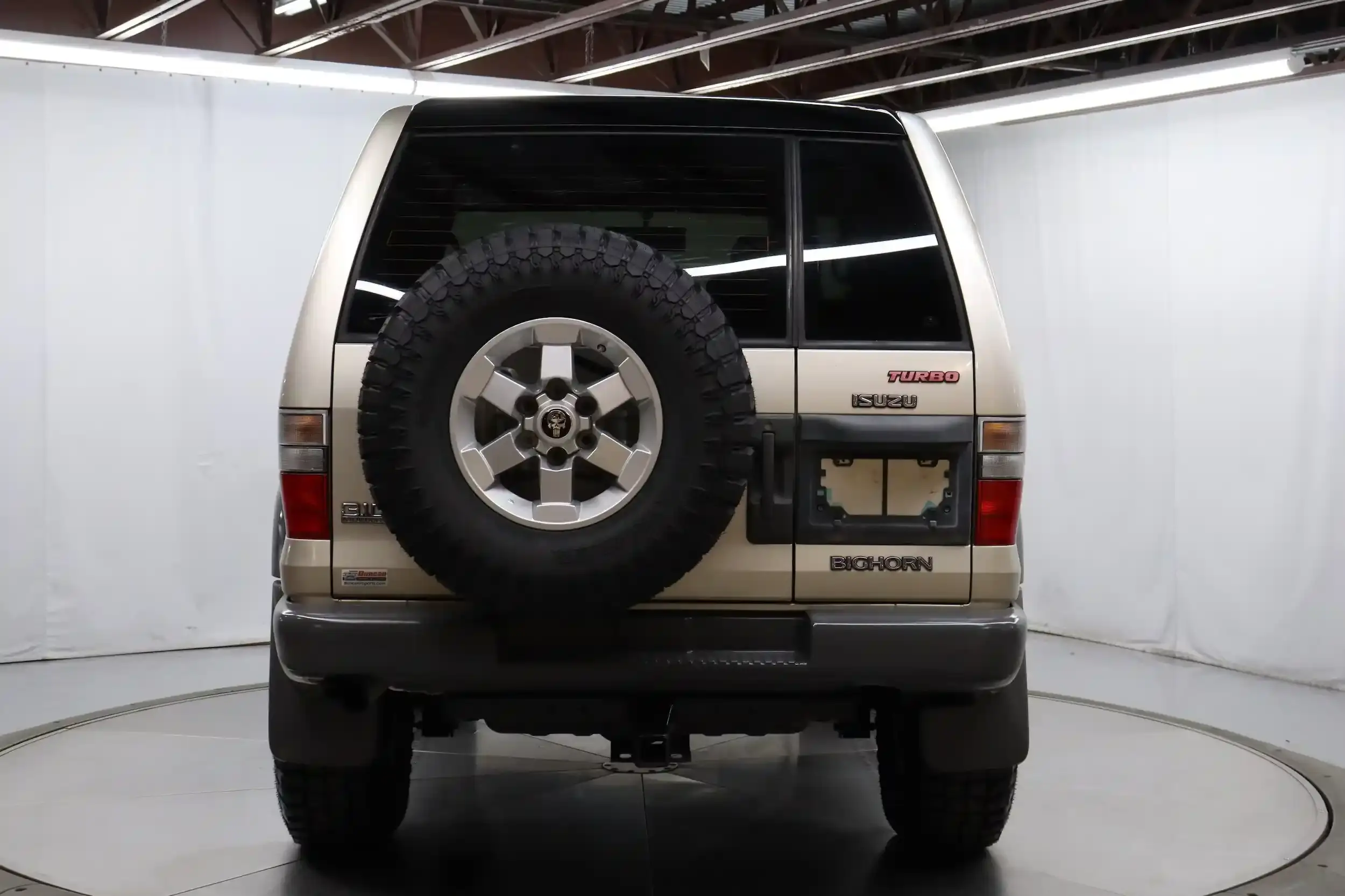 1996 Isuzu Bighorn Plaisir Short