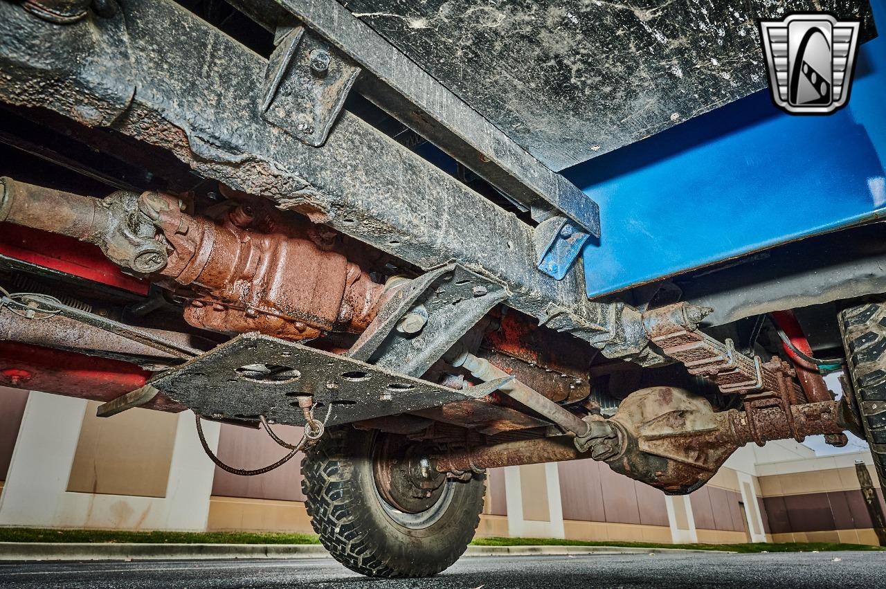 1961 Jeep FC-150 Dump Truck