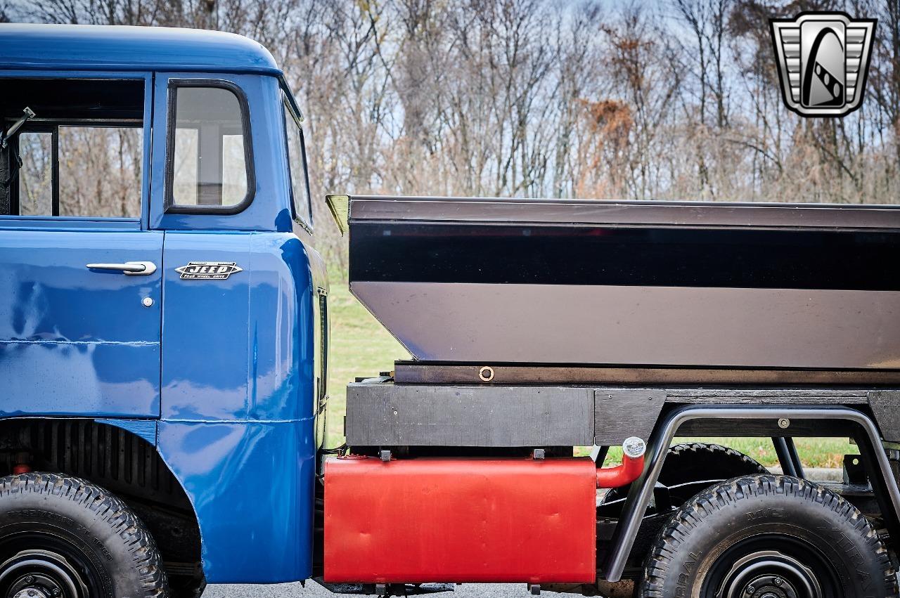 1961 Jeep FC-150 Dump Truck