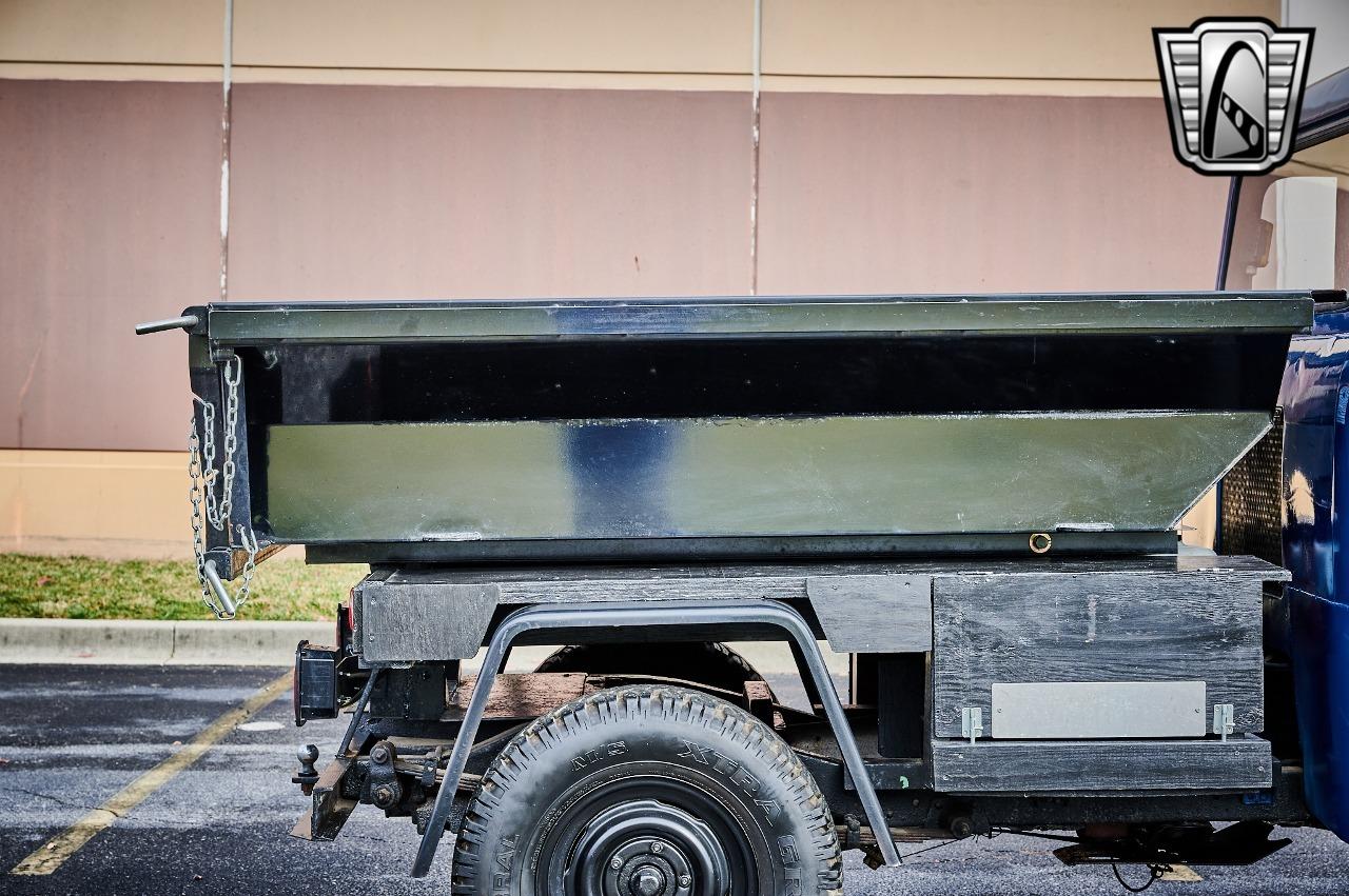 1961 Jeep FC-150 Dump Truck