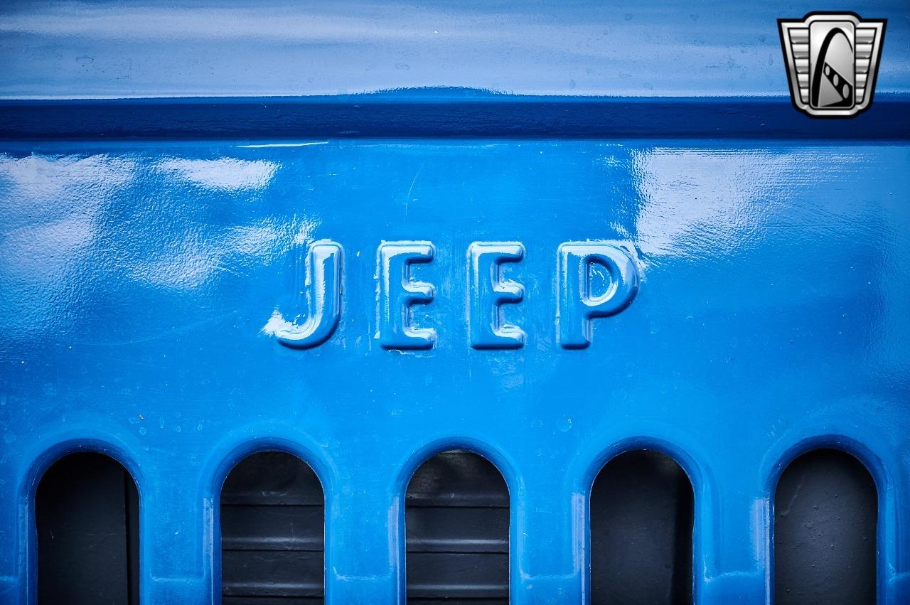 1961 Jeep FC-150 Dump Truck