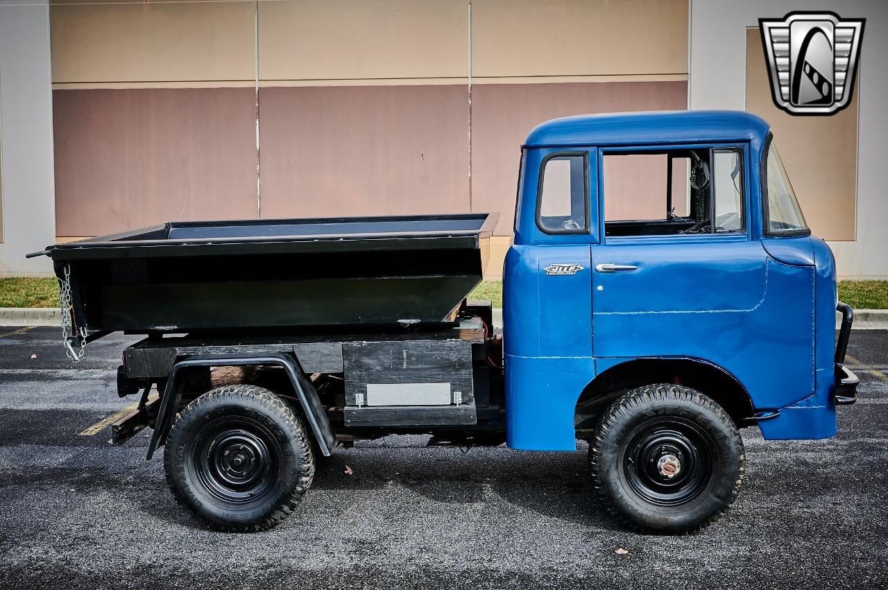 1961 Jeep FC-150 Dump Truck