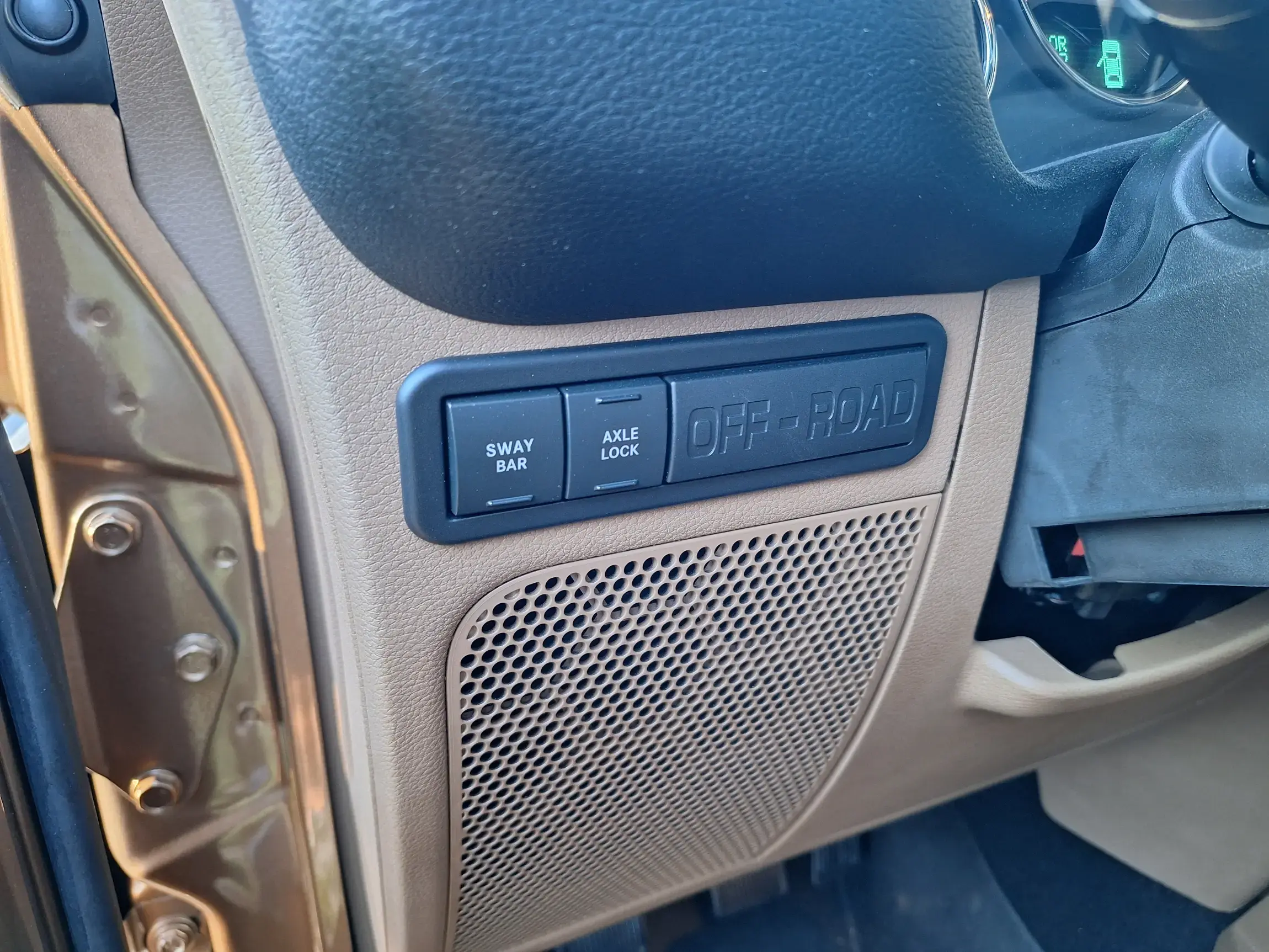 1,700-Mile 2015 Jeep Wrangler Rubicon 4×4 - 5